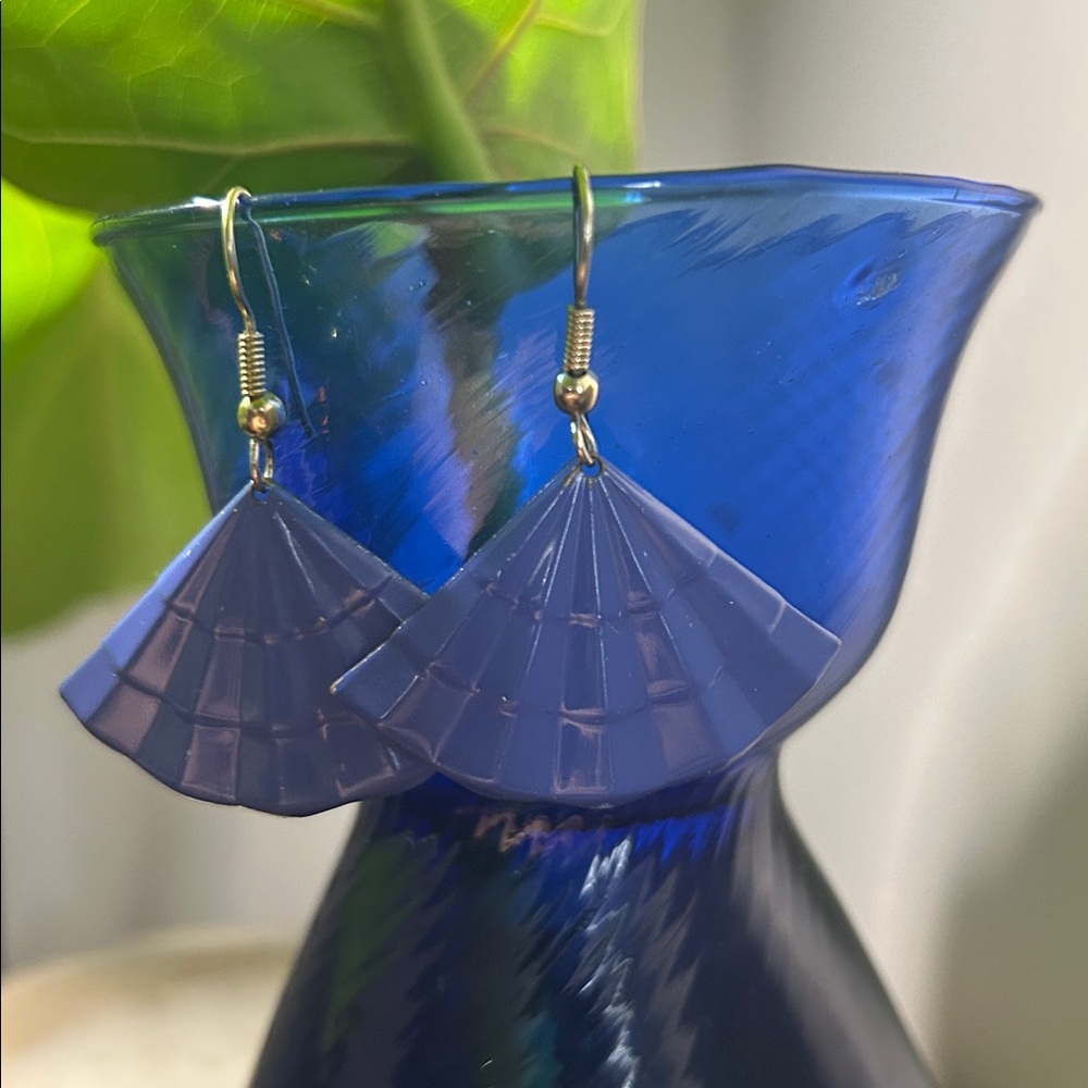 4/$20 Iris Purple-Blue Fan-Shaped Earrings